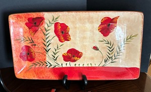 lot 41 image: Bright and Beautiful Serving Platters and Utensils