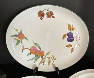 lot 108 image: Royal Worcester Evesham Vale China Serving Pieces including Evesham Vale Divided Dish