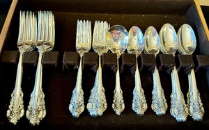 lot 3A image: Vintage Wallace Grand Baroque Sterling Flatware Set