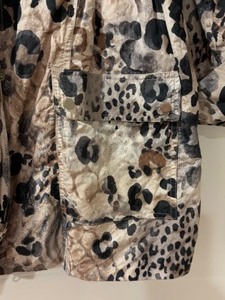 lot 201 image: Berek Lightweight Ladies Coat