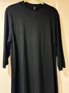 lot 197 image: Eileen Fischer Long Sleeve Classic Black Dress