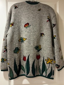 lot 200 image: Geiger Wool Button Up Sweater