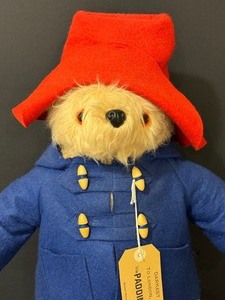 lot 20 image: Vintage 22 Paddington Bear