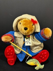 lot 69 image: Vintage Limited Edition Paddington Fishing Walt  Disney World Convention 1994