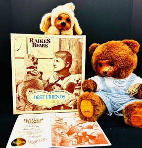 lot 165 image: Vintage Brian & Sport Raikes Bears Best Friends Collection
