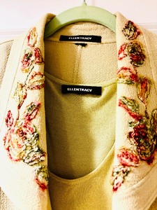 lot 173 image: Fall Colors by Ellen Tracy 2 Piece Shell and Sweater Size XL