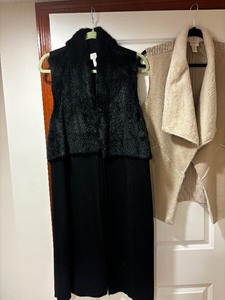 lot 256 image: 2 Chicos Stylish Vest Sweaters