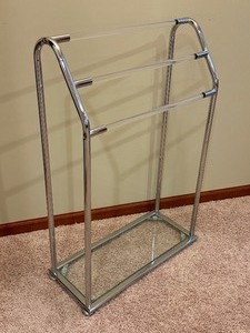 lot 149 image: Lucite and Chrome Towel Rack