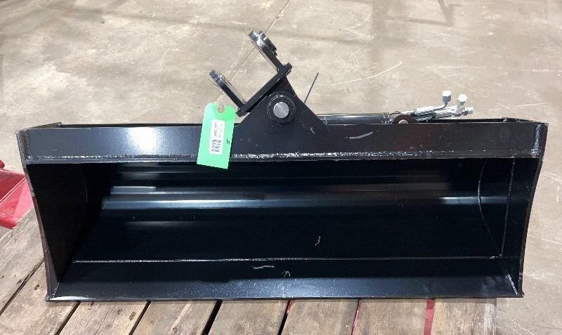 lot 173 image: 40 Inch Tilting Excavator Bucket