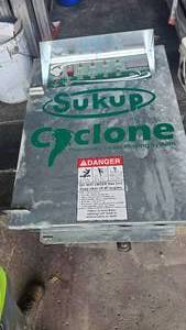 lot 120 image: Sukup 5 Inch Air System, 30Hp, 3P, 60Hz, 230V