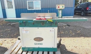 lot 2 image: Grizzly Industrial Wood JointerPlaner #G0490