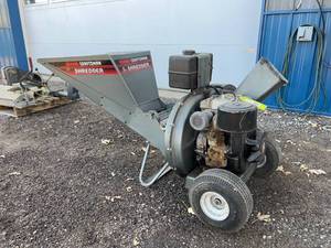 lot 11 image: Craftsman 8 Hp Chipper
