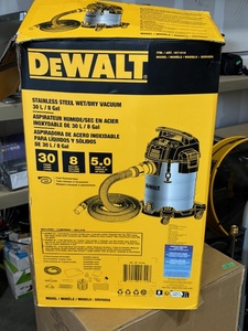 DeWalt 8 Gallon Stainless Shop Vac