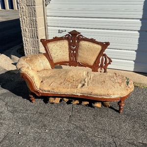 Antique Victorian Fainting Couch Chaise Lounge Chair
