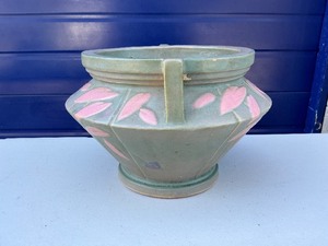 Roseville Futura Jardiniere Art Pottery