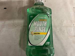 lot 277 image: 6 Bottles of Vanilla Mint Mouthwash