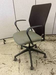 lot 10 image: MSRP $1200 High Quality & Styling Harter Anthro Knit Back&nbspErgonomic Executive Office&nbspChair - Great Condition
