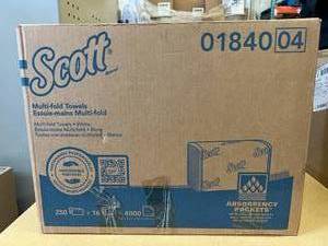 lot 34 image: 1 Case (16 packs of 250 towels) NEW Scott 01840 9.2 x 9.4 Multi-Fold Paper Towels with Absorbency Pockets - White