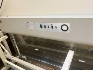 lot 62 image: NuAire&nbspNU-425-600 Series 20 Class II Type AB3 6 Biological Safety Biosafety Cabinet With Stand - In Great Working Condition Exact Same Style Of One Selling On Ebay $4500 plus freight...