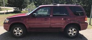 lot 3 image: 2005 Ford Escape LTD 4x4