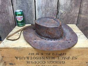 lot 135 image: Vintage Tooled Leather Hat