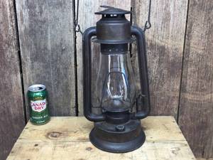lot 139 image: Vintage Farwell Ozmun Kirk #2 Lantern - Decent
