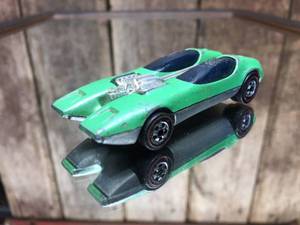 lot 186 image: 1968 Hot Wheels Splitting Image - Redline