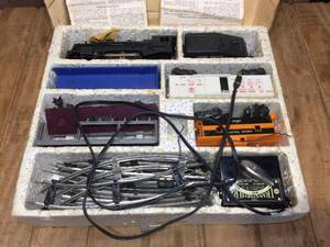 lot 188 image: Vintage Marx -O- Scale Electric Train Set - Union Pacific