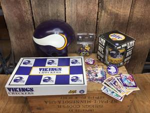 lot 192 image: MN Vikings Memorabilia