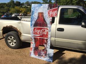 lot 221 image: Coca Cola Acrylic Pop Machine Front