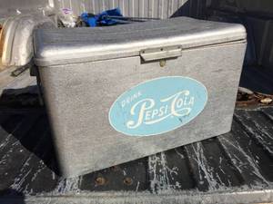 lot 230 image: Vintage Cronstroms Aluminum Pepsi Cola Cooler