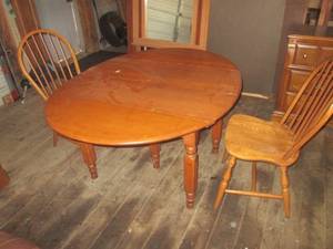 lot 7 image: (G1) Wood Table with 2 Drop Leaves ...