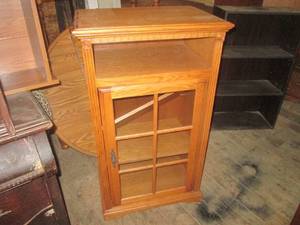 lot 42 image: (G1) Wood Cabinet with Glass Front ...