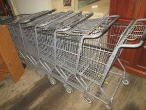 lot 47 image: (G1) 5 Grocery Carts...