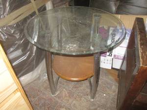lot 55 image: (G1) Glass Top Table 26 W x 25 12...