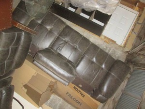 lot 56 image: (G-1) Electric Couch Has Power Cord...