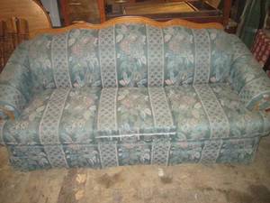lot 60 image: (G1) Marshfield Sofa with Wood Trim...