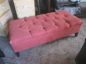 lot 66 image: (G1) Cushioned Bench 52 x 24 x 17...