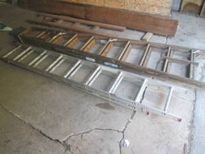 lot 76 image: (G2) 10 Ft Wood Ladder and Aluminum...