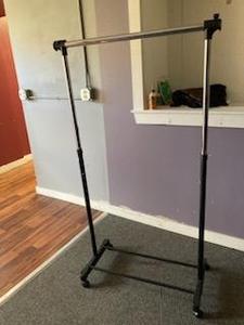 lot 121 image: Clothing rack on wheels
