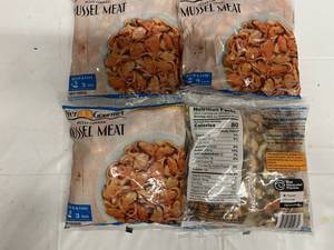 lot 46 image: C. 4x 16oz Fully Cooked Mussel Meat