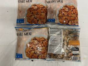 lot 47 image: C. 4x 16oz Fully Cooked Mussel Meat
