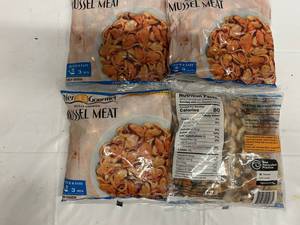 lot 48 image: C. 4x 16oz Fully Cooked Mussel Meat