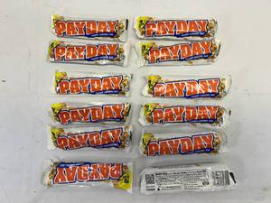 lot 146 image: KK. 12x Payday Bars