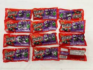 lot 165 image: KK. 12x 1.69oz Peanut Butter M&Ms