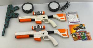 lot 158 image: WII Skylander Base & Vintage Toy Guns
