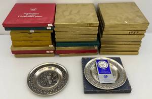 lot 159 image: Misc. Decorative Pewter Plates