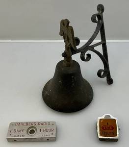 lot 188 image: Misc. Vintage Items Including TROGAN Clip & More