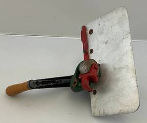 lot 189 image: Vintage Rigby Portland Maine CLOTH STRIPPING MACHINE For Wool Hooking Rugs