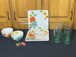 lot 18 image: Pier 1 Imports Brittany Floral Dinnerware and Unbranded Glass Set